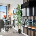 Orient Suite With Freepark - 28 Night Stay