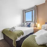 Orient Suite With Freepark - 28 Night Stay